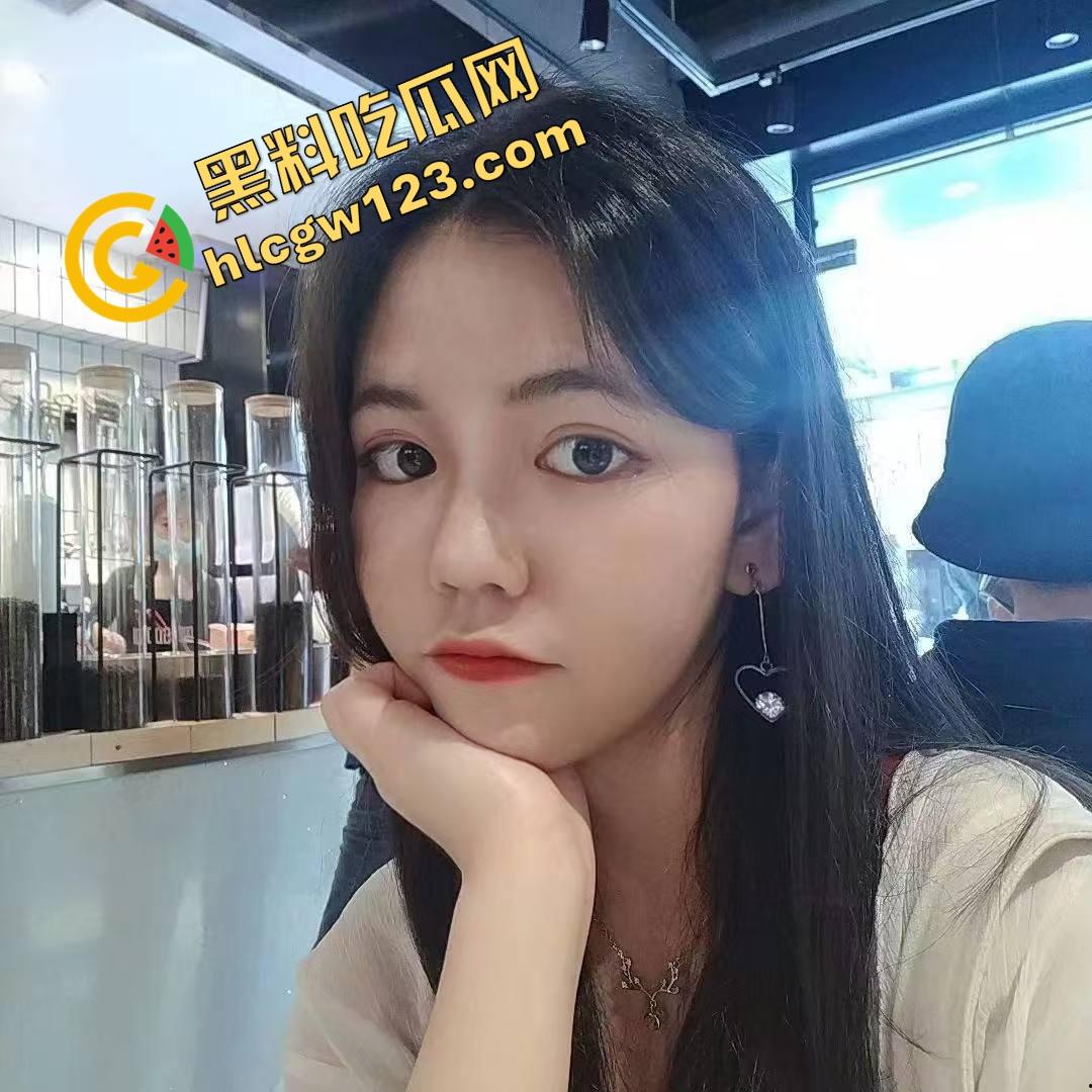 安徽淮南极品女大学生护士系【林冉然】遭金主大量泄密,撅着肥臀被金主各种姿势啪啪 真是骚极了!-3