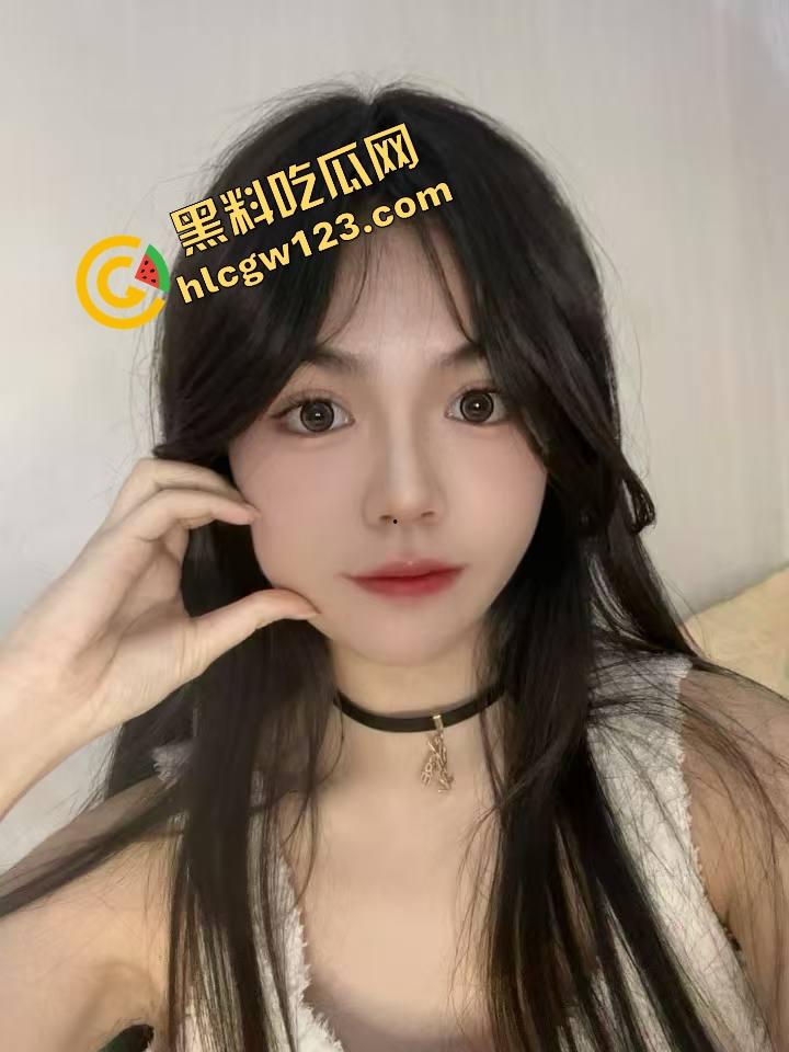 安徽淮南极品女大学生护士系【林冉然】遭金主大量泄密,撅着肥臀被金主各种姿势啪啪 真是骚极了!-4