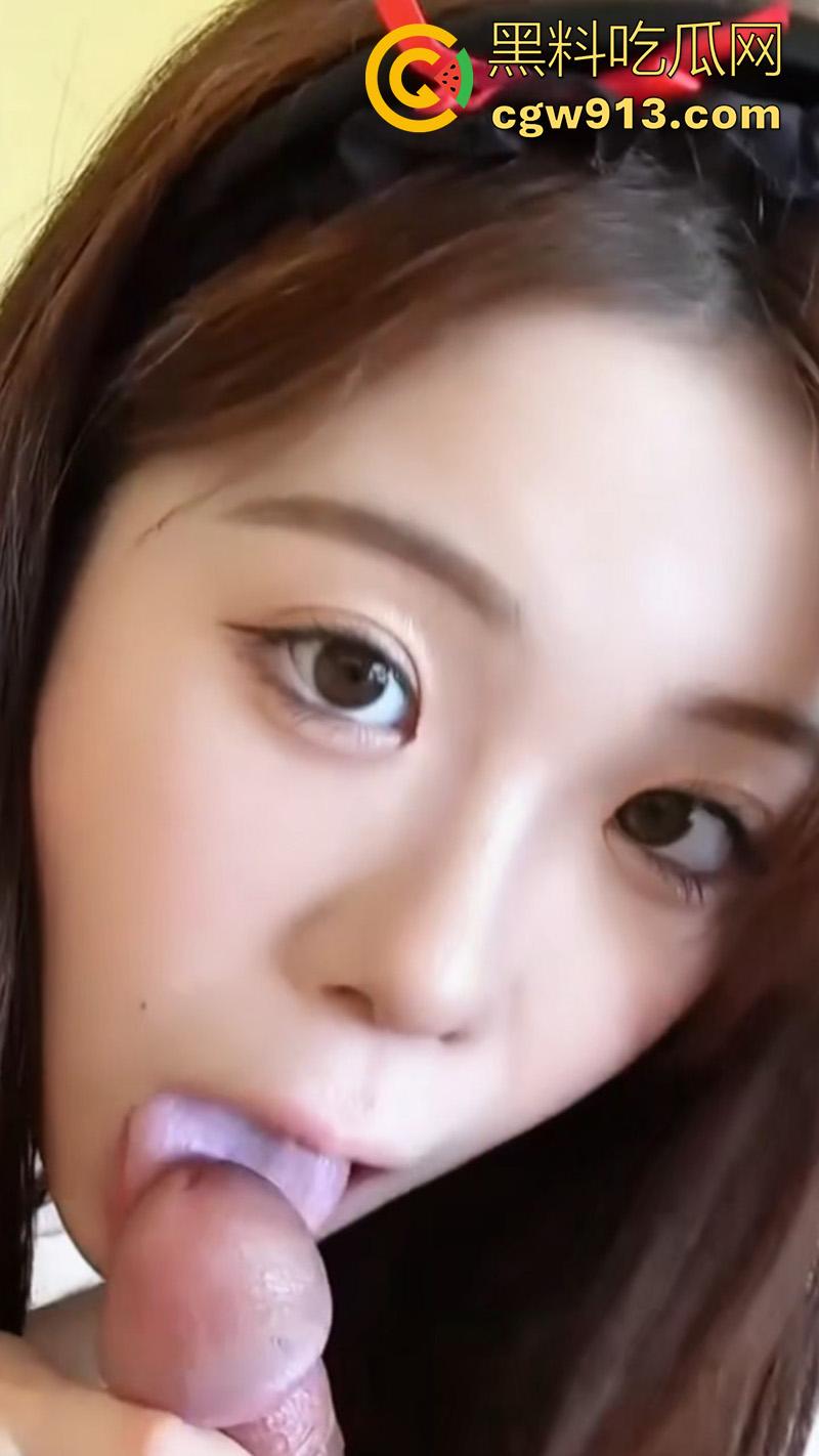 谁老婆自己出来认领!瓜友同城约炮气质人妻【李梦萦】,身材一流大奶腿长,穿情趣内衣约炮被疯狂打桩!-1