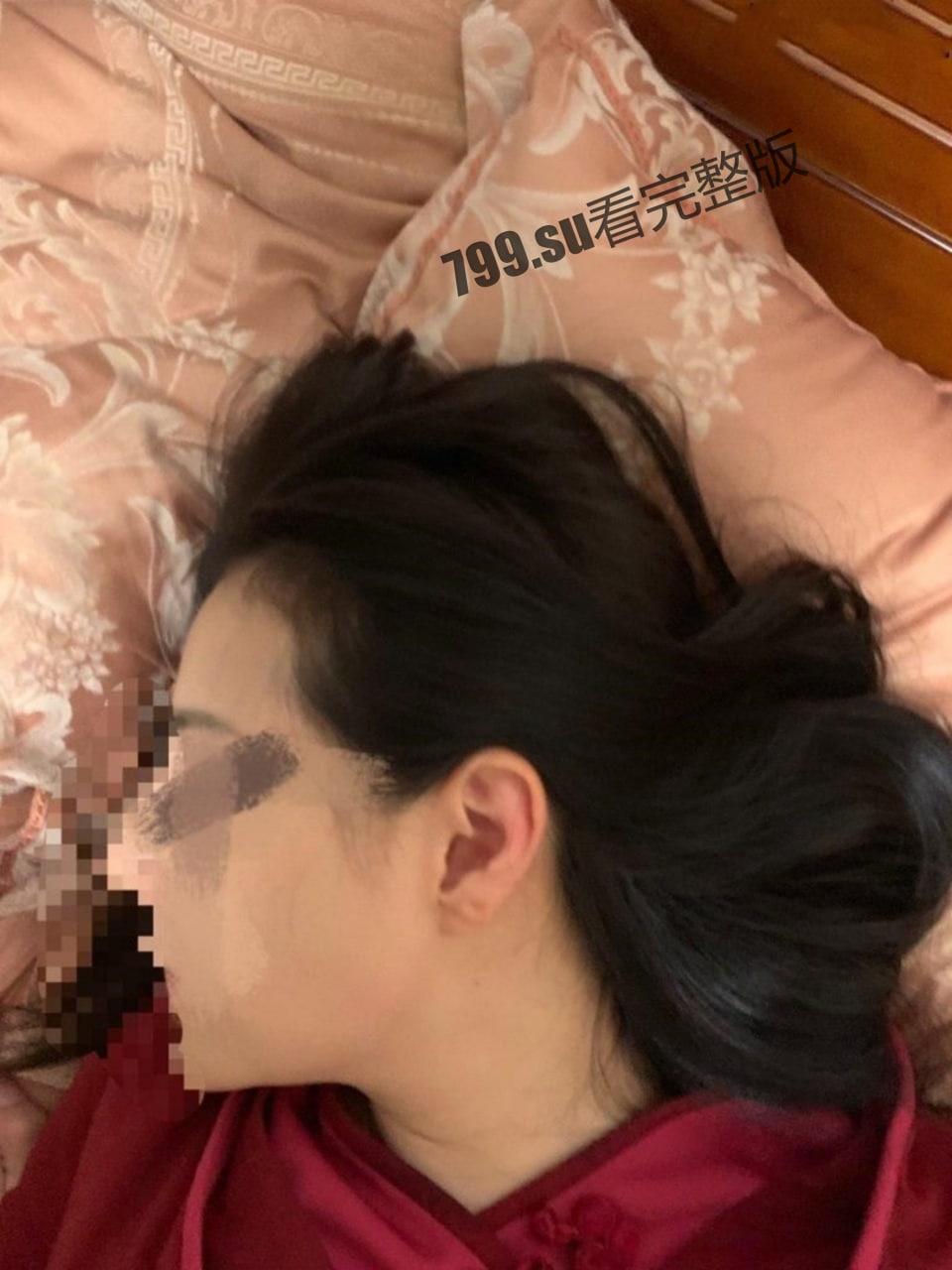 吉祥航空 777 航班空姐啪啪视频流出 飞行中自慰-5