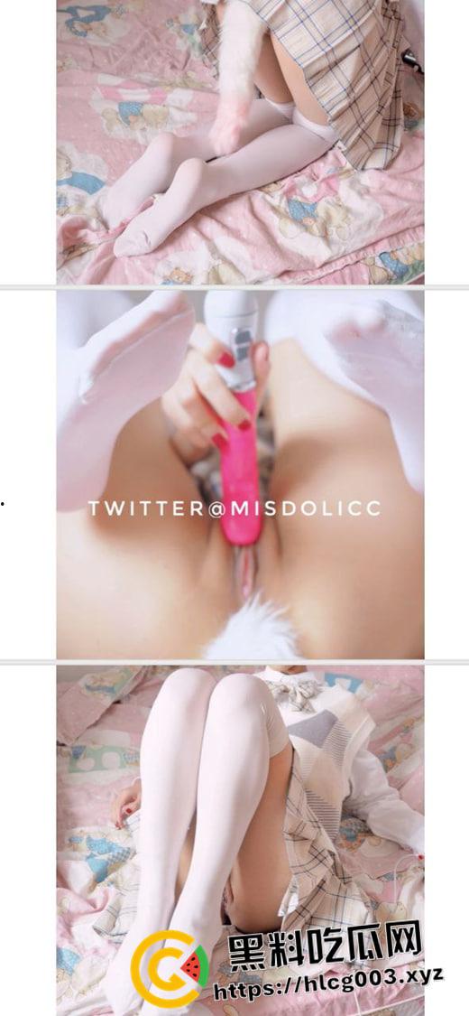 推特【MISDOLicc】萝莉反差少女 年纪轻轻掌握反差密集 各种阿黑颜 纹身 强制高潮 未来可期-18